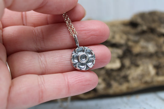 Flower Button Necklace