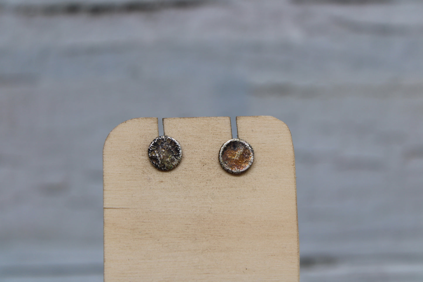 Reticulated Disc Studs