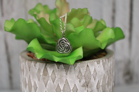 Triquetra Interlace Necklace