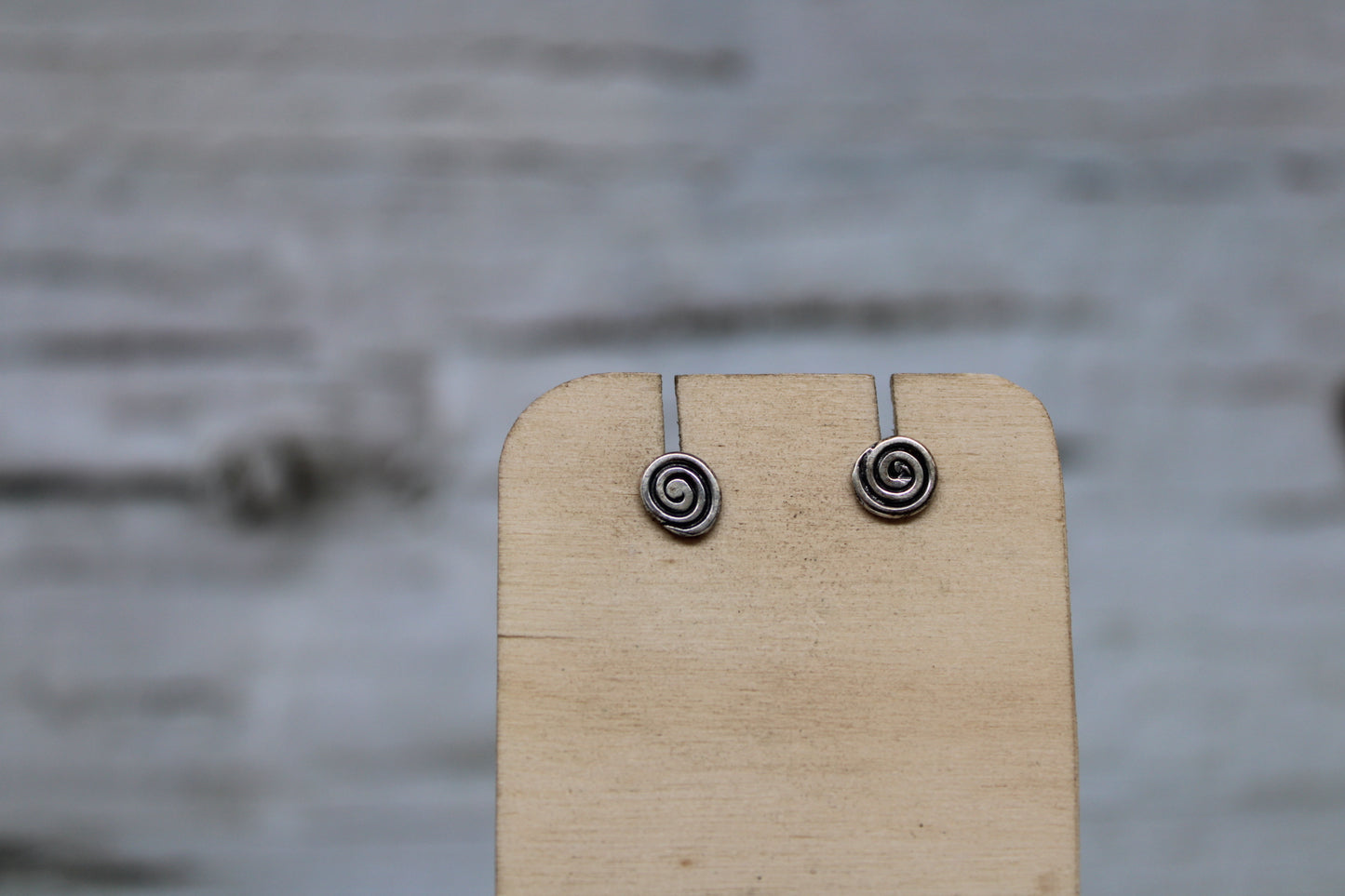 Swirl Studs
