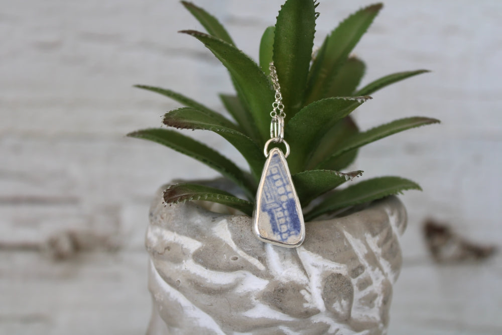 White And Blue Sea Pottery Necklace