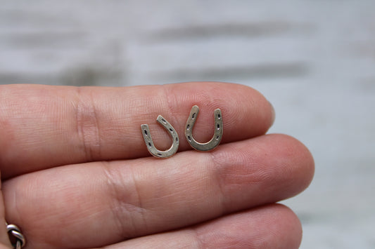 Horseshoe Studs