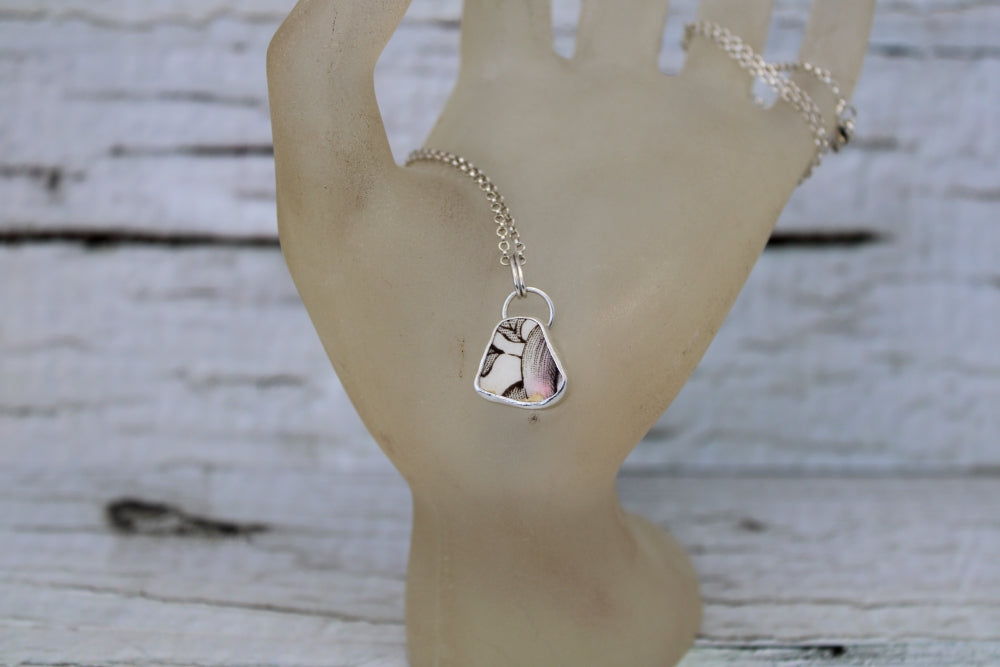 Tiny Patterned Sea Pottery Necklace