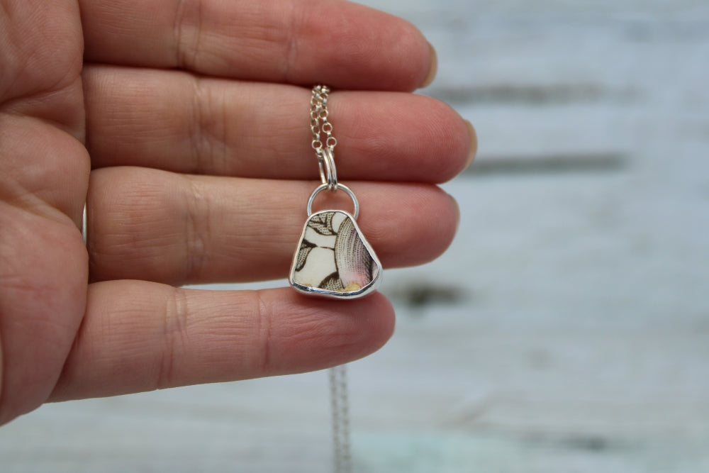 Tiny Patterned Sea Pottery Necklace