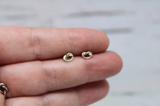 Knot Studs